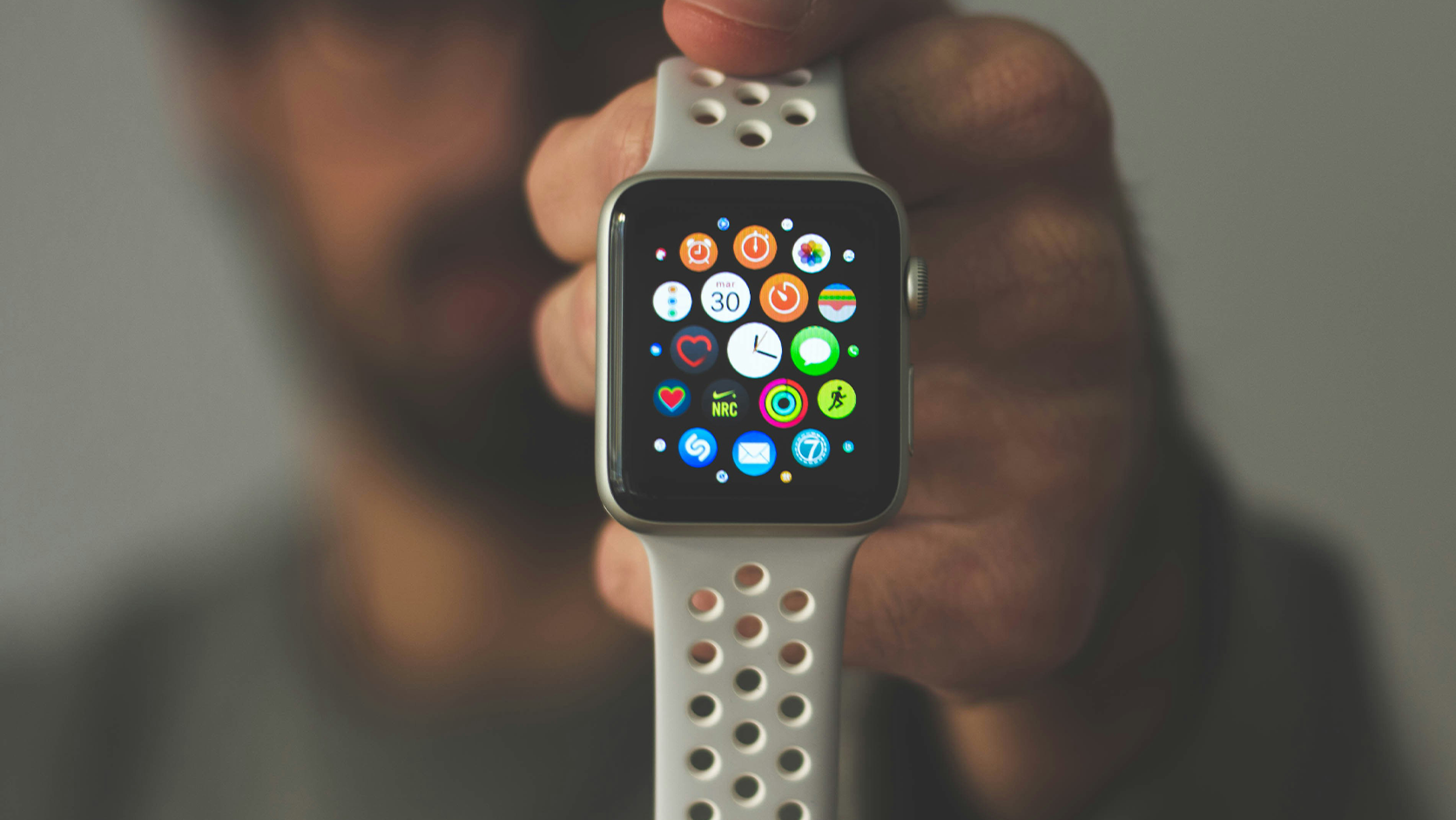 Best Refurbished Smartwatches in Australia 2026: Apple Watch vs Galaxy Watch